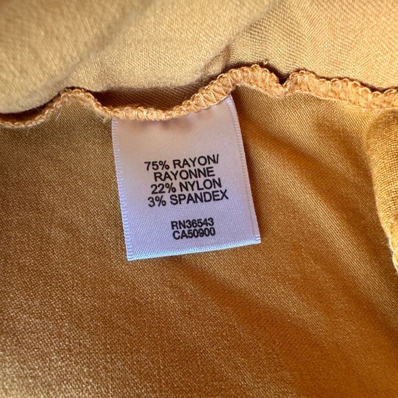 🛍️ Van Heusen stretch Extensive yellow pants.great condition. - Picture 5 of 8